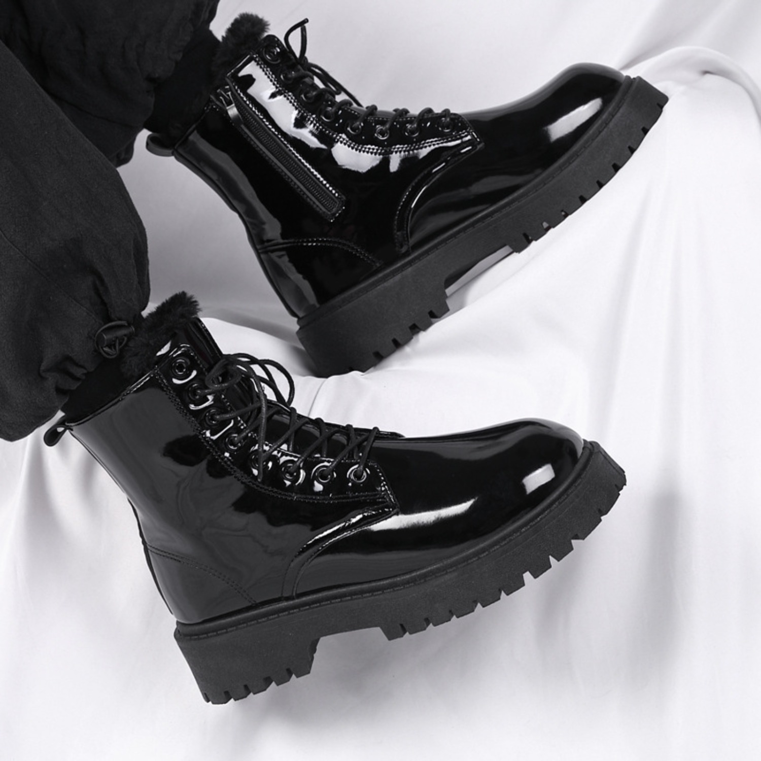 남성용 따뜻한 플러시 하이탑 부츠 겨울용 소프트솔 논슬 - Waterproof Winter Boot 리뷰 및 가격